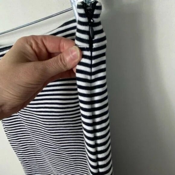 Kate Spade Black and White Striped Mini Skirt Pencil Size 6 Stretch Minimalist - Picture 5 of 6